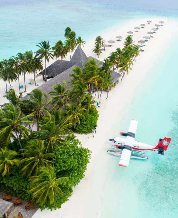 Petit avion privé île en île transport inter îles