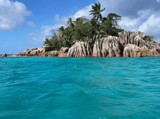 Mer turquoise voyage surprise Seychelles Avis voyage surprise aux Seychelles mer turquoise voyage de noces juin avril